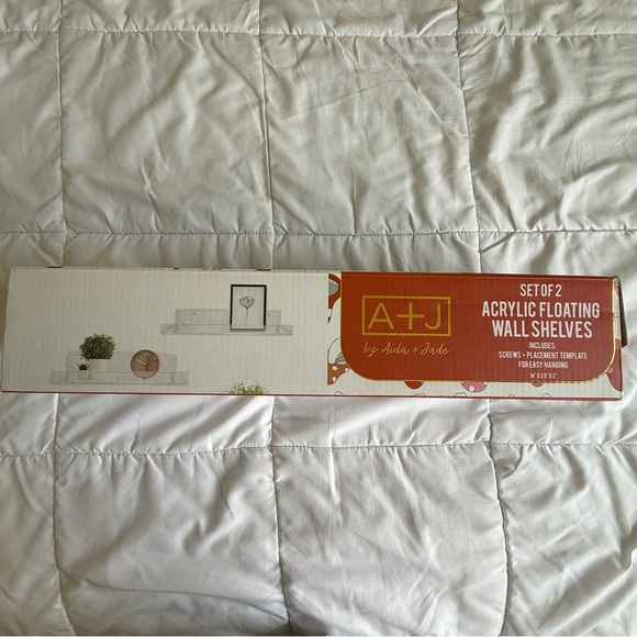 A+J by Aida & Jade Acrylic Floating Wall Shelves –Mushroom Design (Set of 2) NWT - Picture 6 of 8